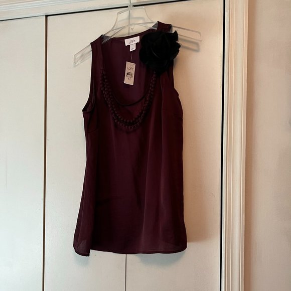 New Loft Tank, Burgundy - Attached Fabric Necklace and Flower, Tie Neck … - Picture 1 of 3